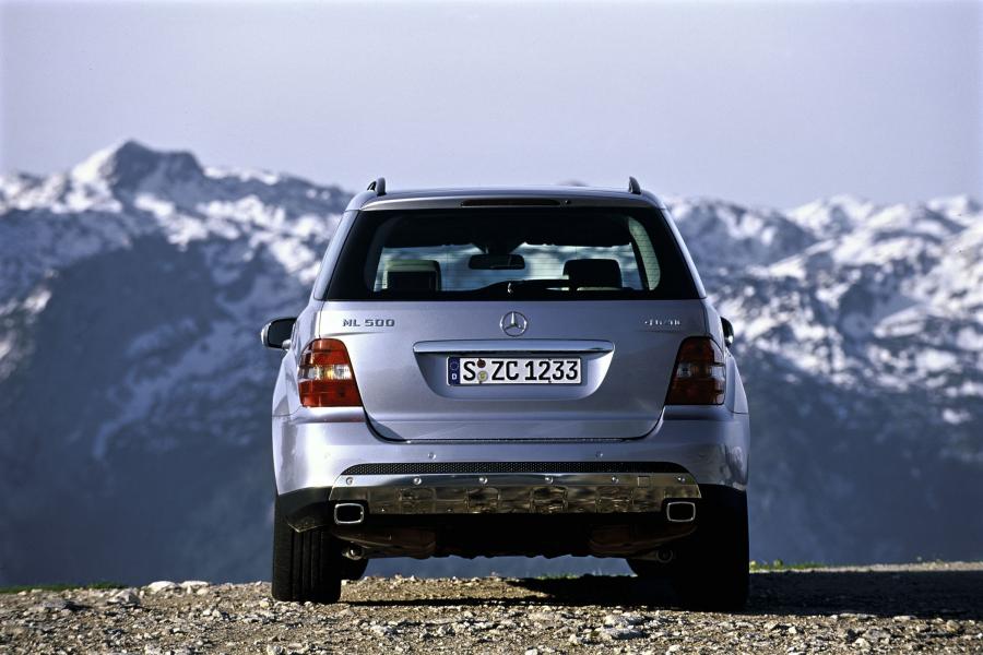  Mercedes-Benz ML-Class 2006 года  (фото 26 из 400)